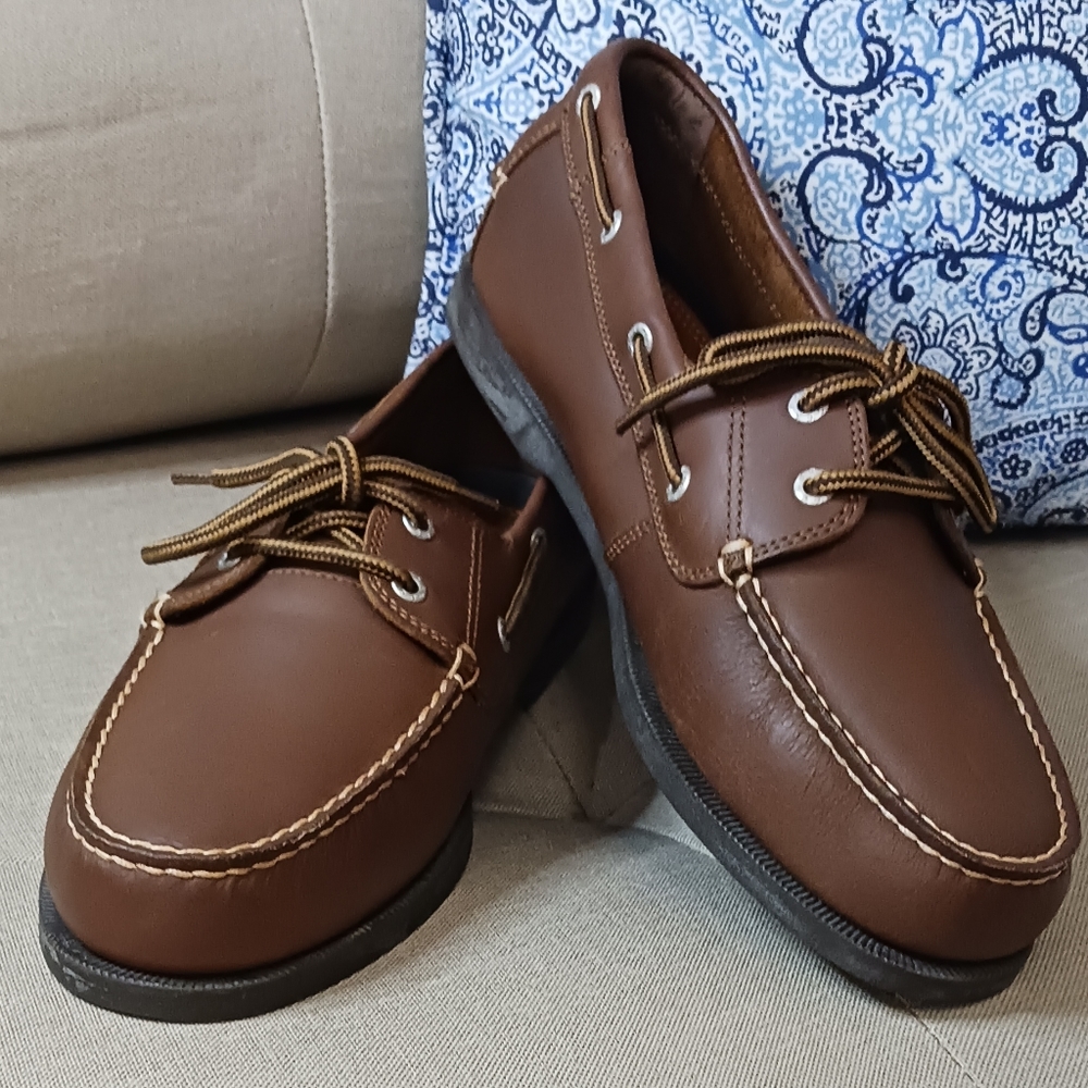 Dockers Casual Boat shoes brown NWOT